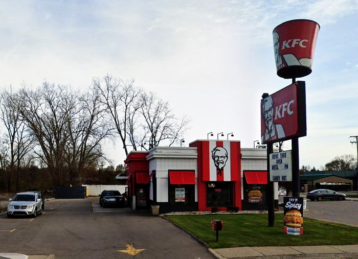 H Salt Fish & Chips (H. Salt Esq. Fish & Chips) - Clinton Township - 34330 Groesbeck Hwy